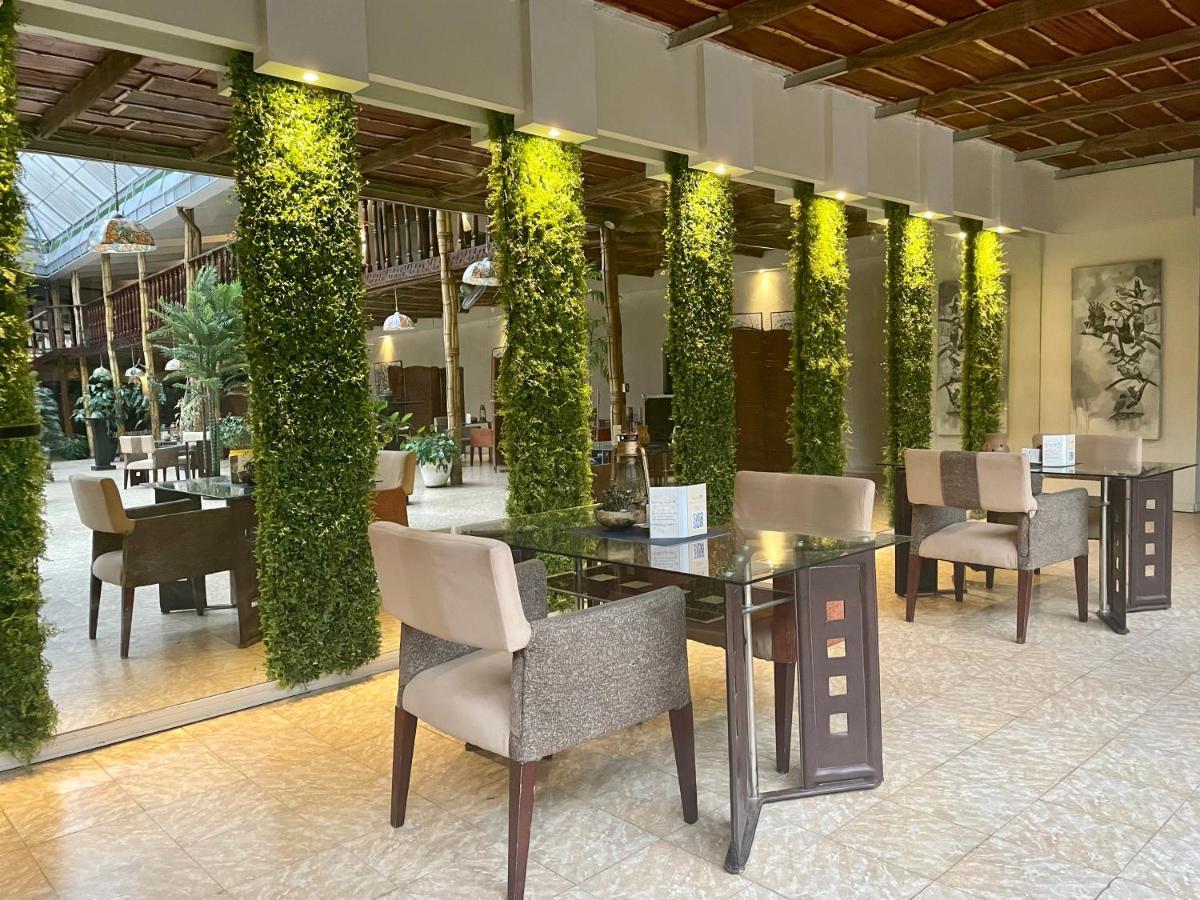 Mackinnon Suites Kampala Exterior foto